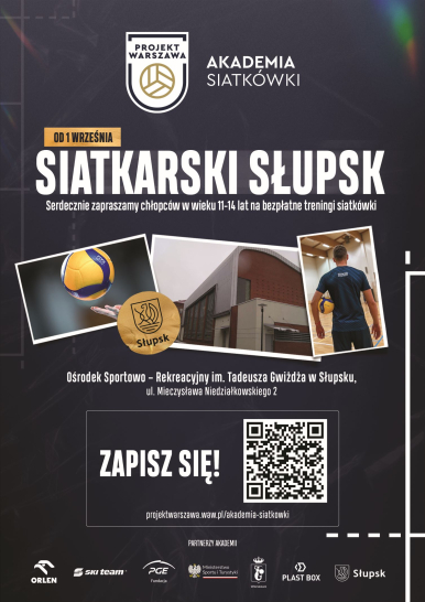 Plakat z trzema fotami i kodem QR. Na fotakch piłka do siatkówki, trener odwrócony plecami i hala w której będą treningi.